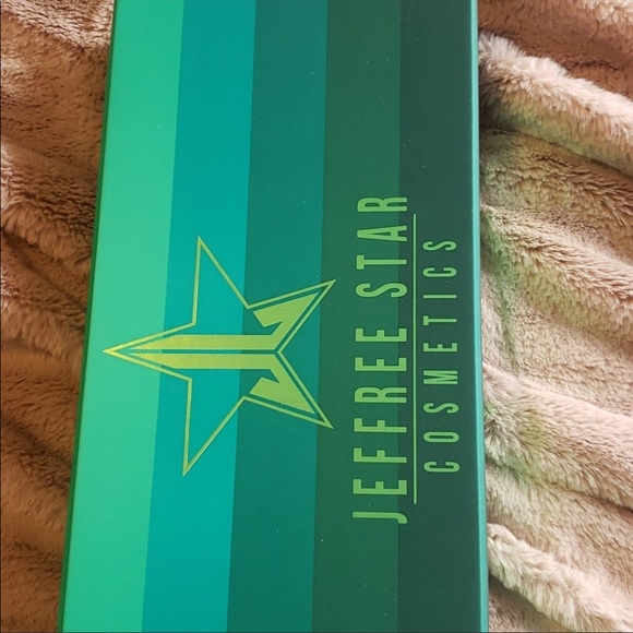 Jeffree star money honey lip kit - Picture 2 of 3